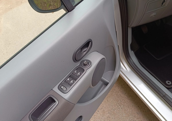Renault Modus cena 8900 przebieg: 162000, rok produkcji 2007 z Jaraczewo małe 277